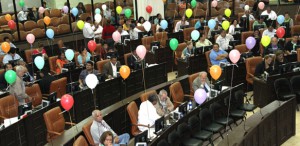"Plenario aprobando reformas a Ley de Municipios"