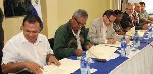 "AN-CRAAS-CRAAN suscribiendo Convenio"