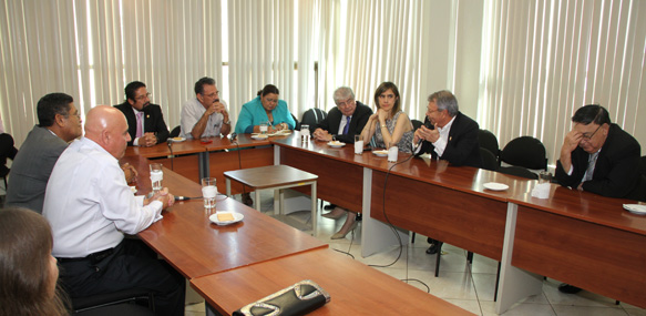 "Presidente de Comisión de Exteriores y delegación del PARLACEN"