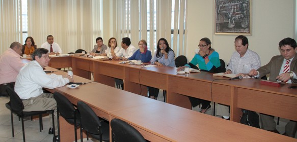 "Comision de Infraestructura y titular del MTI"