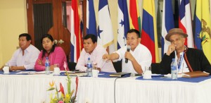 "Representantes de nación Mayangna y pueblo Miskito"