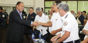 "Diputado Filiberto Rodriguez y bomberos en plenario"