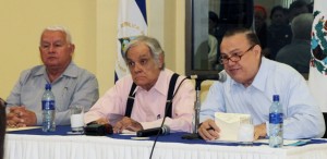 "Miembros de Academia de Geografia e Historia de Nic."