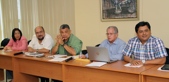 "Comision Especial Constitucional eleccion Magistrado CSE"